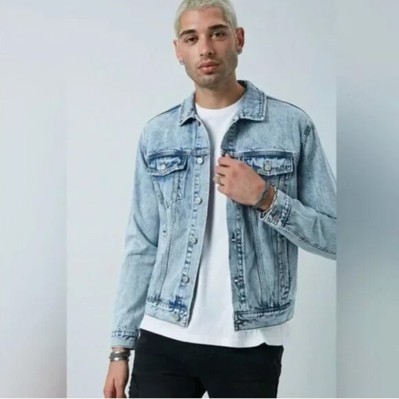 NEW Forever 21 Alphonse Mucha Stained Glass Acid Wash Blue Denim Jacket S - Picture 2 of 10